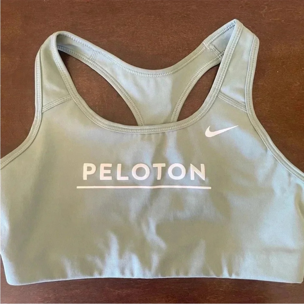 Peloton Nike Women's Sports Bra - Green